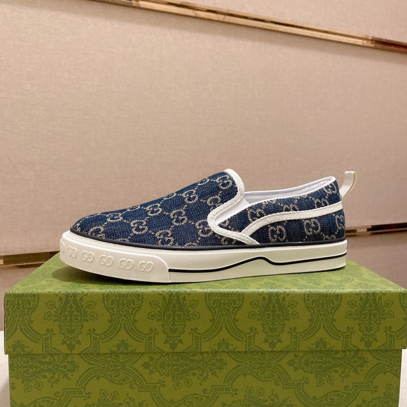 G*u*i casual shoes